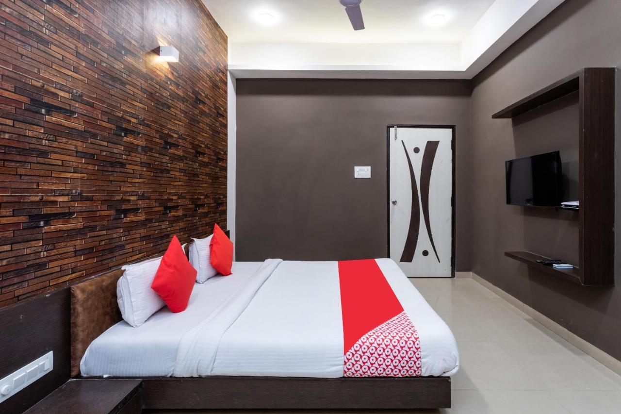 Oyo 75956 Hotel Grand Rourkela Esterno foto